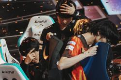 开云体育官网-C9翻盘MAD，Doinb完成史诗逆转小组赛3:1（首尔）