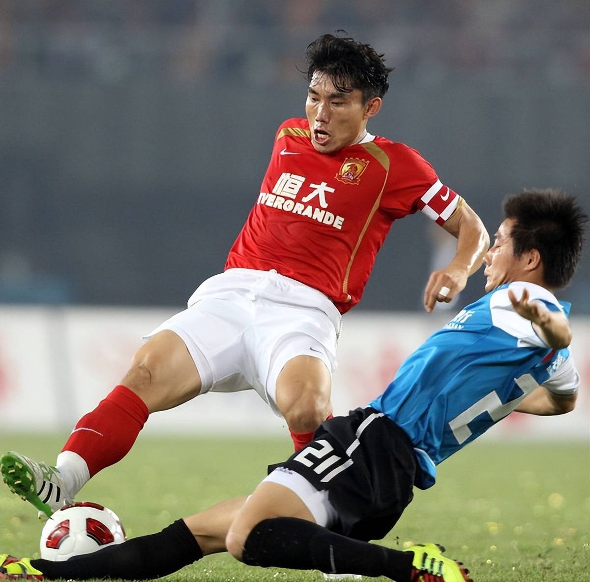 广州恒大力挽败局,小组出线希望依旧 广州恒大力挽败局,小组出线希望依旧