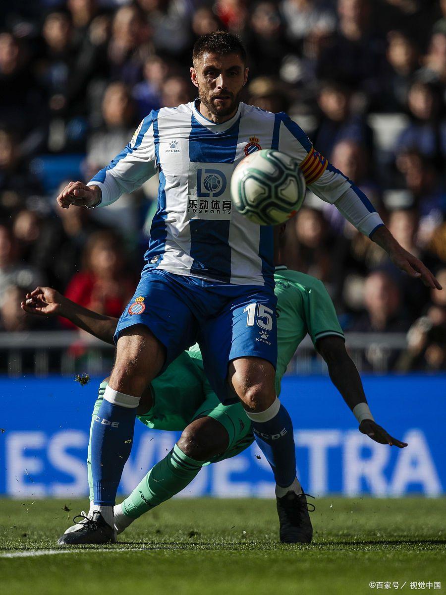 塞尔塔拉斯帕尔马斯主场不敌对手,西甲保级前景堪忧 塞尔塔拉斯帕尔马斯主场不敌对手,西甲保级前景堪忧